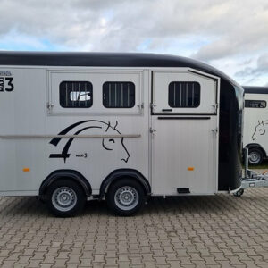 Horse Trailer Maxi 3 con rampa laterale e rivestimento