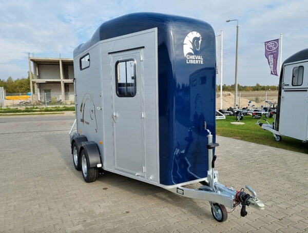Cheval Liberté Touring Country + Front Ramp and Saddlery Trailer - Image 14