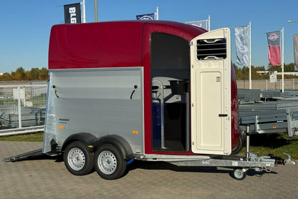 Trailer Humbaur Pegasus 2400 con tappezzeria e porte laterali - Image 12