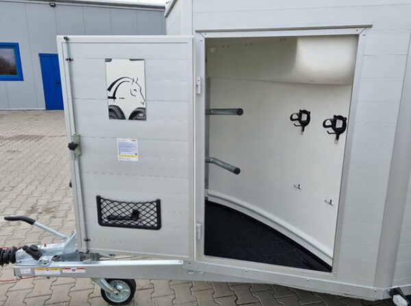 Humbaur Equitos Alu Plus 2000 trailer con tappezzeria e porte laterali - Image 10