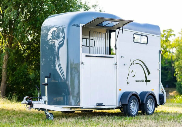 Trailer di cavalli Liberty Touring Country XL + Front Ramp and Napplerstery - Image 11