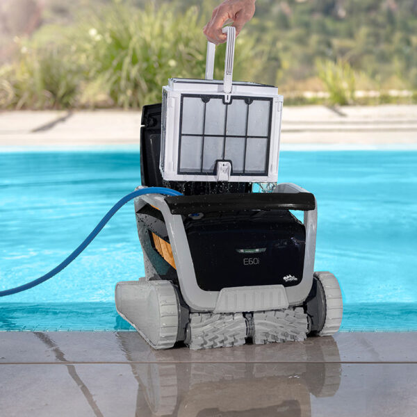 Dolphin E60i Pool Robot - Garanzia a 4 anni - Image 4