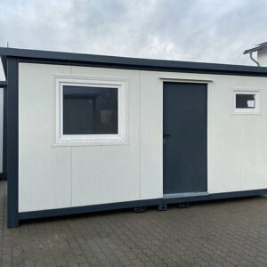 Container 5x2.40m + sanitario