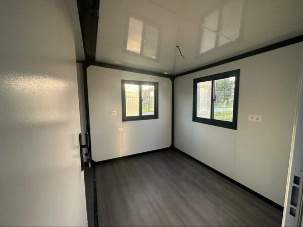 Tiny House / Mobile - Home / Deluxe - Image 12