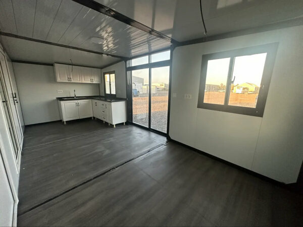 Tiny House / Mobile - Home / Deluxe - Image 10
